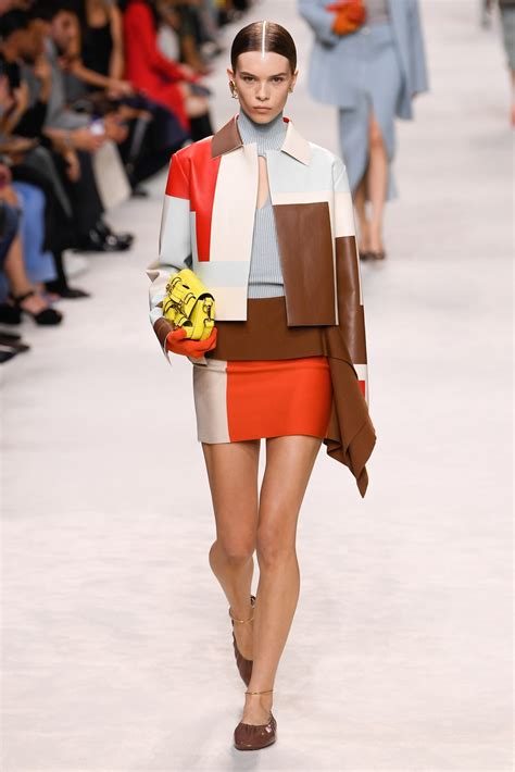 manifesto fendi|Fendi S/S 2024: Roman chic .